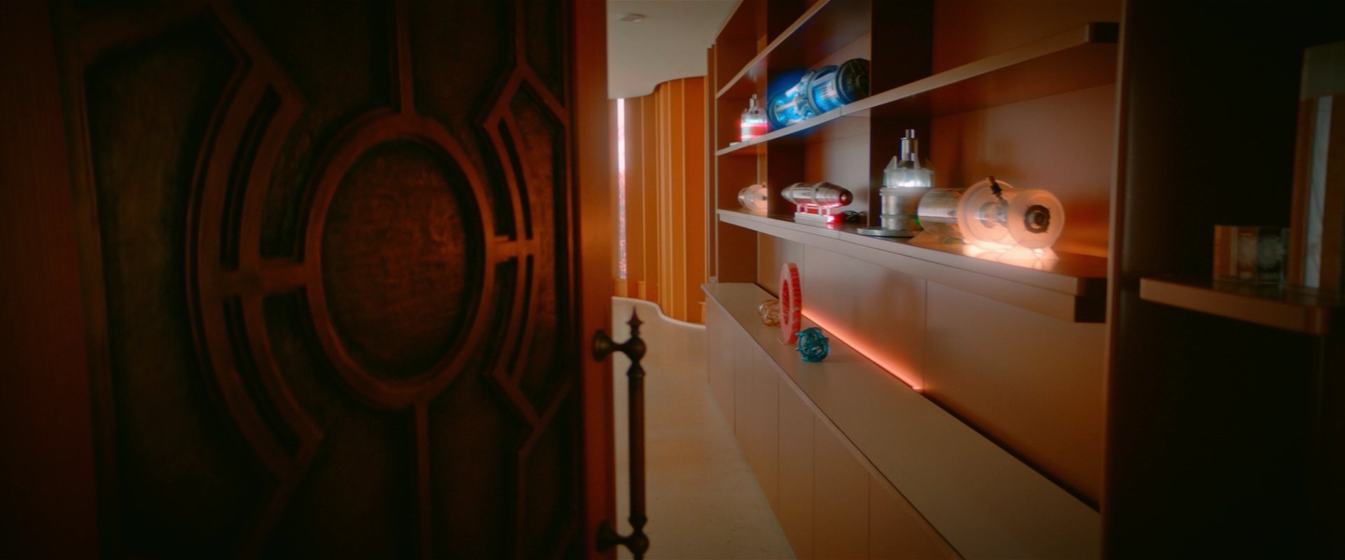 extant_StarTrekDiscovery_2x01-Brother_00677.jpg