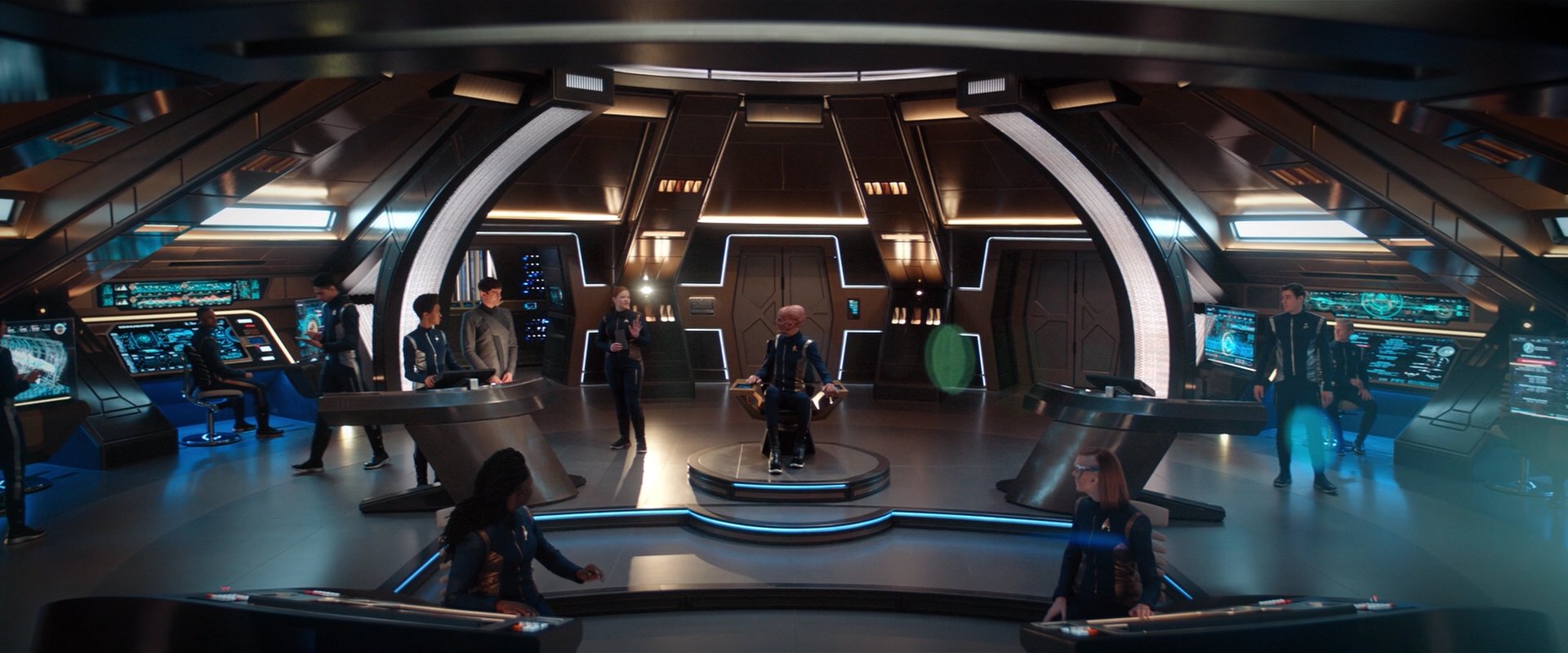 extant_StarTrekDiscovery_2x01-Brother_00870.jpg