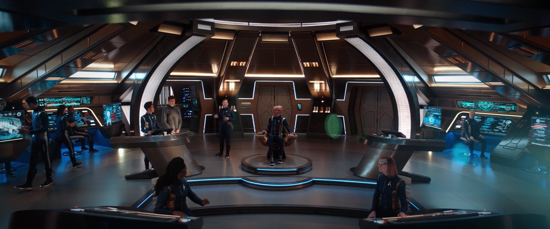 extant_StarTrekDiscovery_2x01-Brother_00875.jpg
