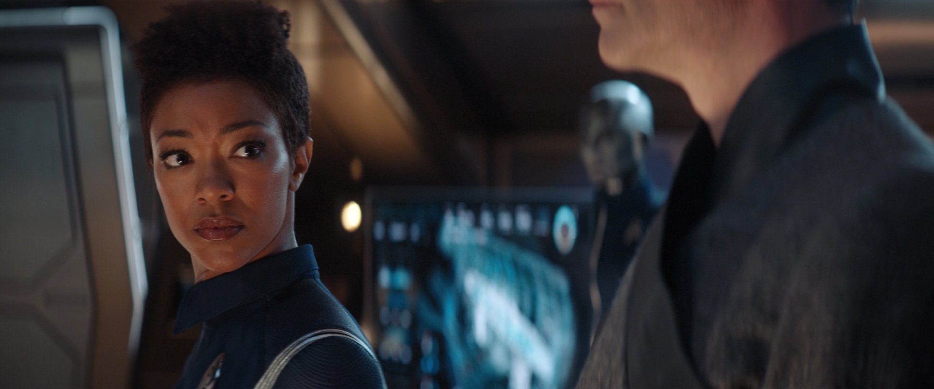 extant_StarTrekDiscovery_2x01-Brother_00940.jpg