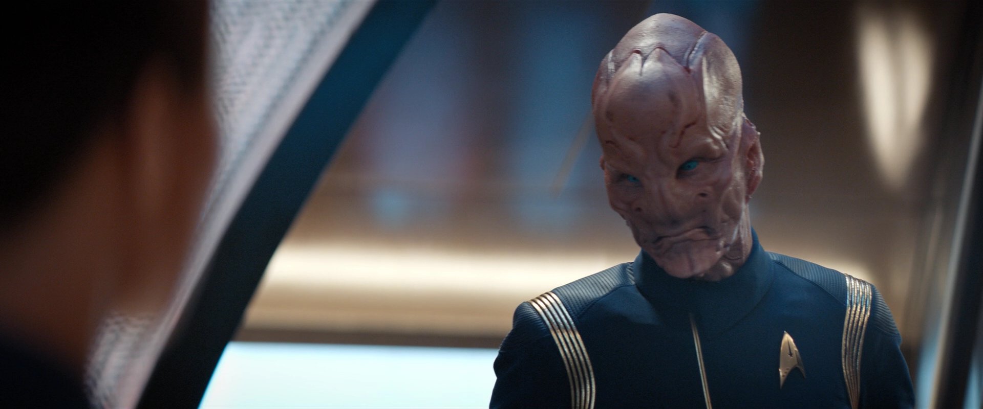 extant_StarTrekDiscovery_2x01-Brother_00960.jpg