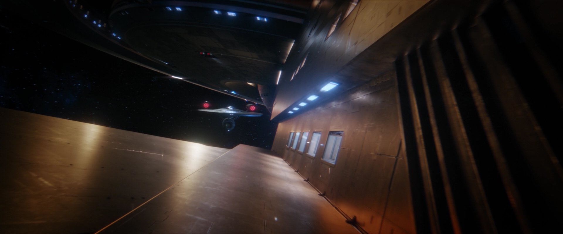 extant_StarTrekDiscovery_2x01-Brother_01175.jpg