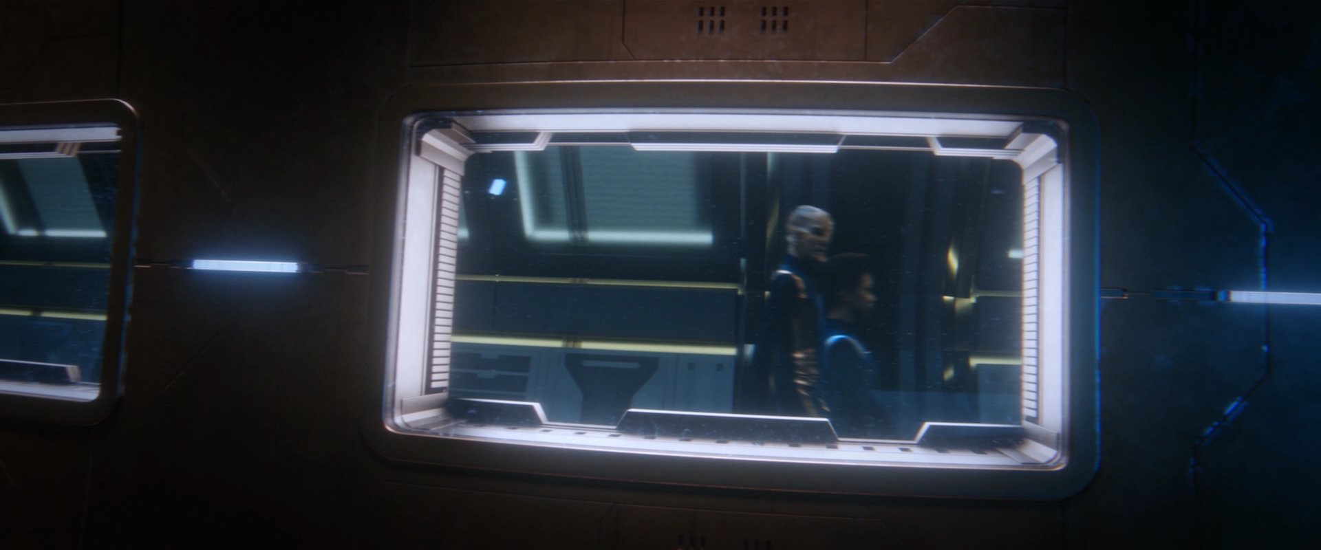 extant_StarTrekDiscovery_2x01-Brother_01198.jpg