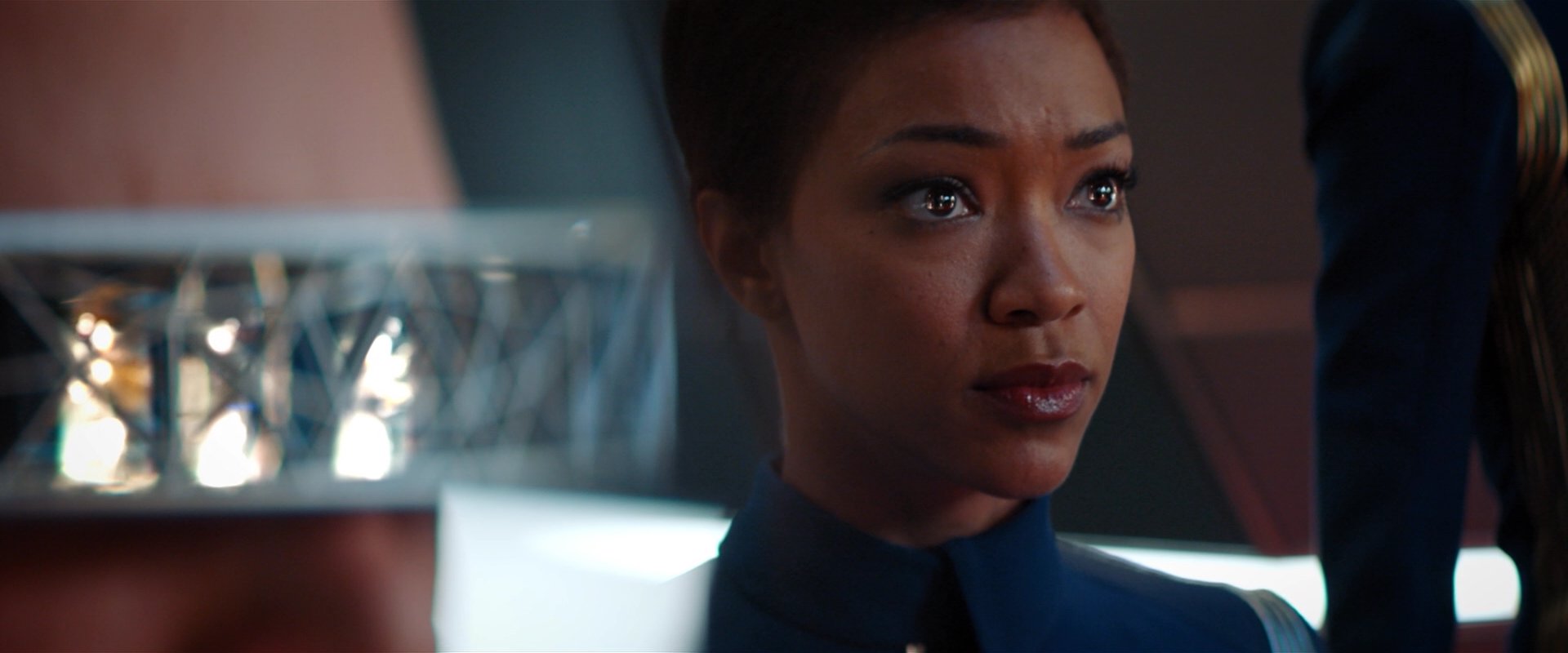 extant_StarTrekDiscovery_2x01-Brother_01279.jpg