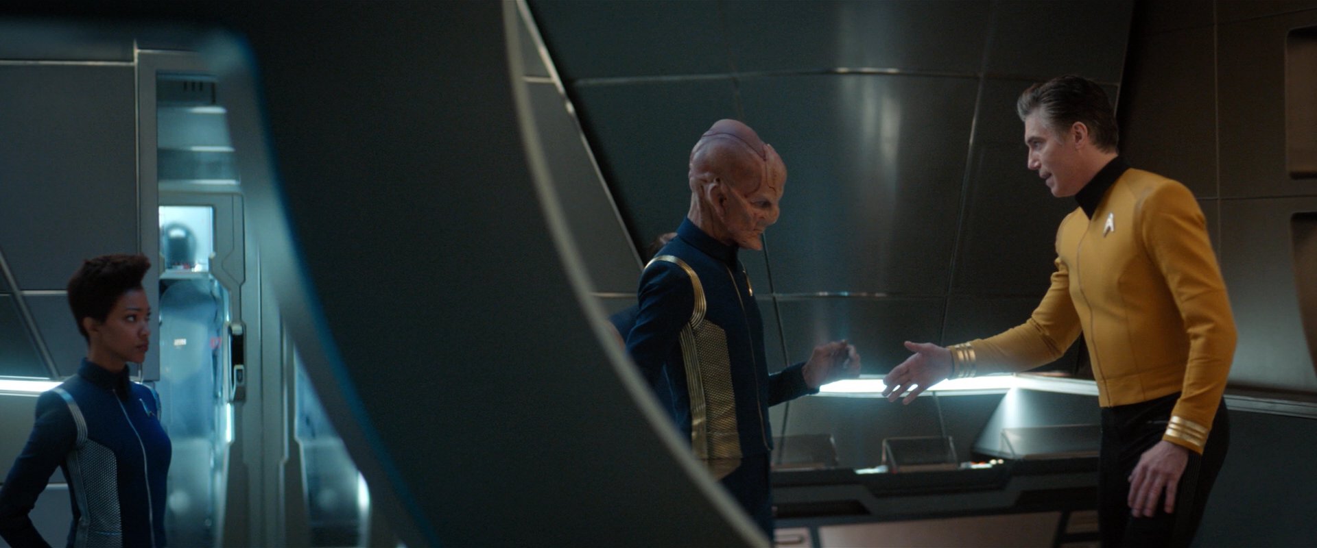 extant_StarTrekDiscovery_2x01-Brother_01337.jpg
