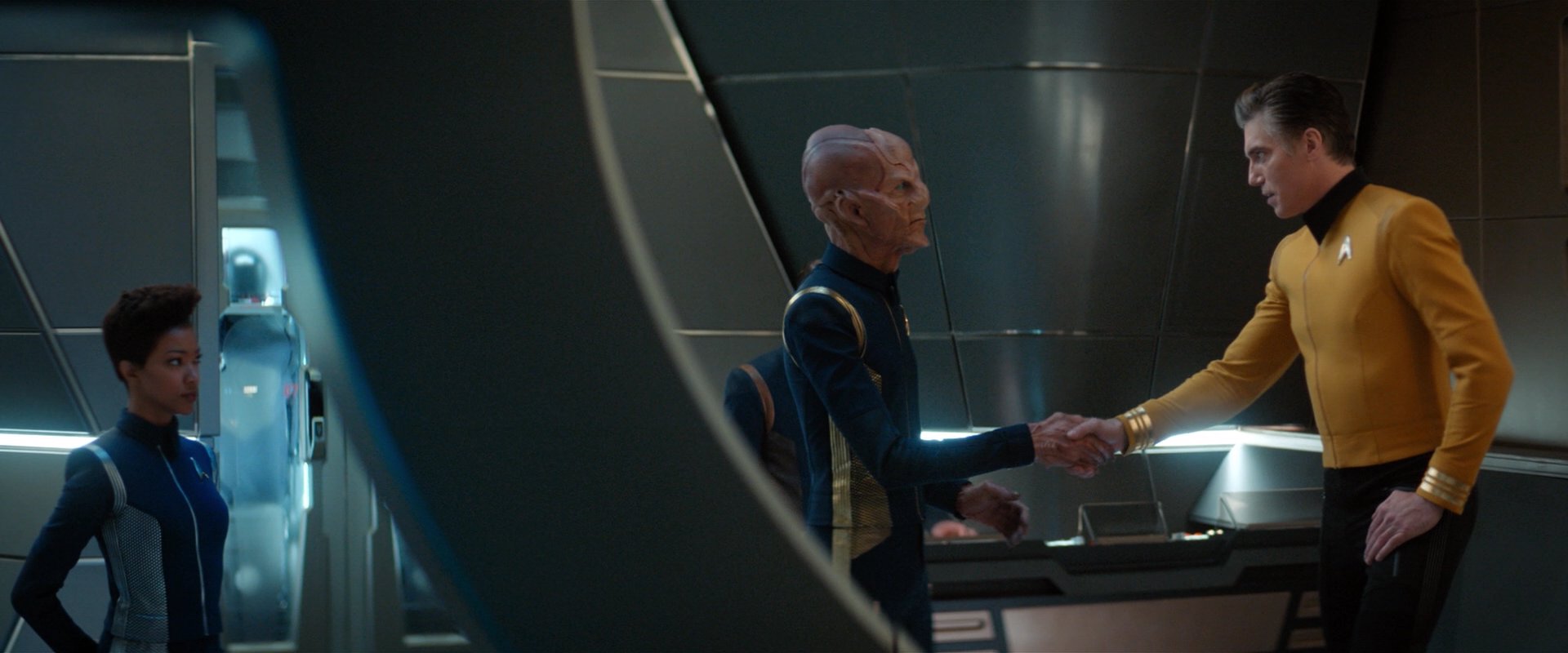 extant_StarTrekDiscovery_2x01-Brother_01342.jpg