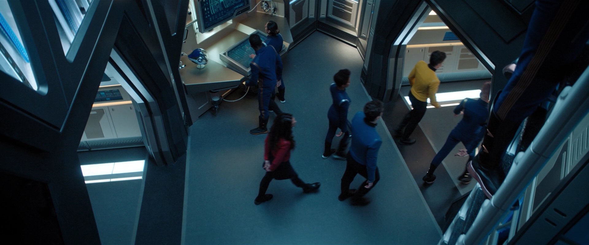 extant_StarTrekDiscovery_2x01-Brother_01434.jpg