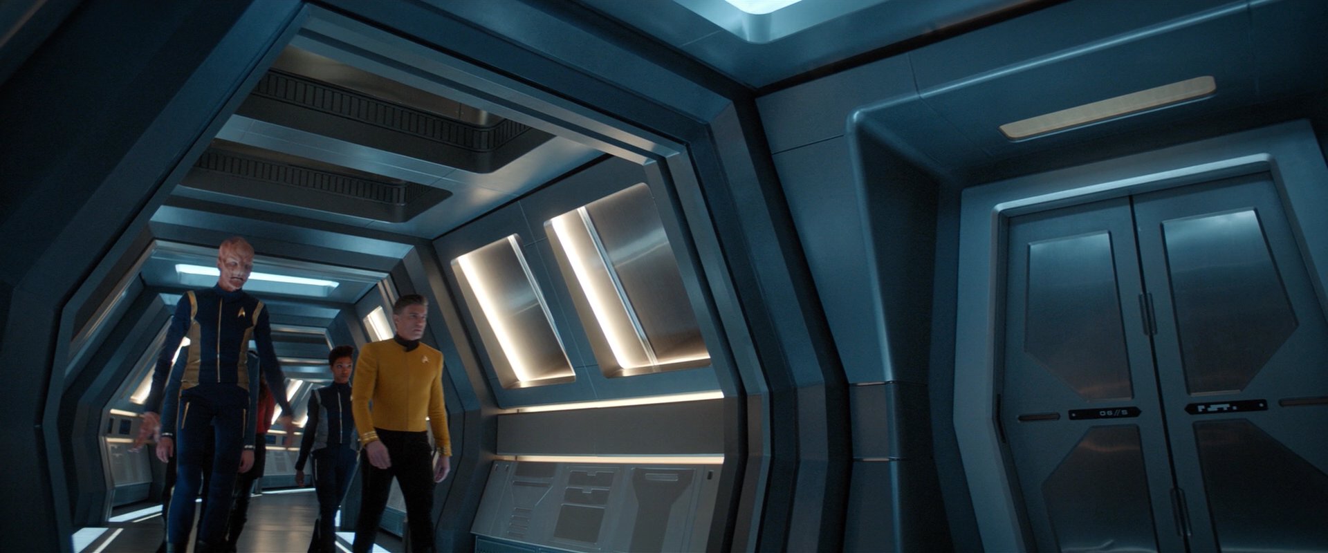 extant_StarTrekDiscovery_2x01-Brother_01469.jpg