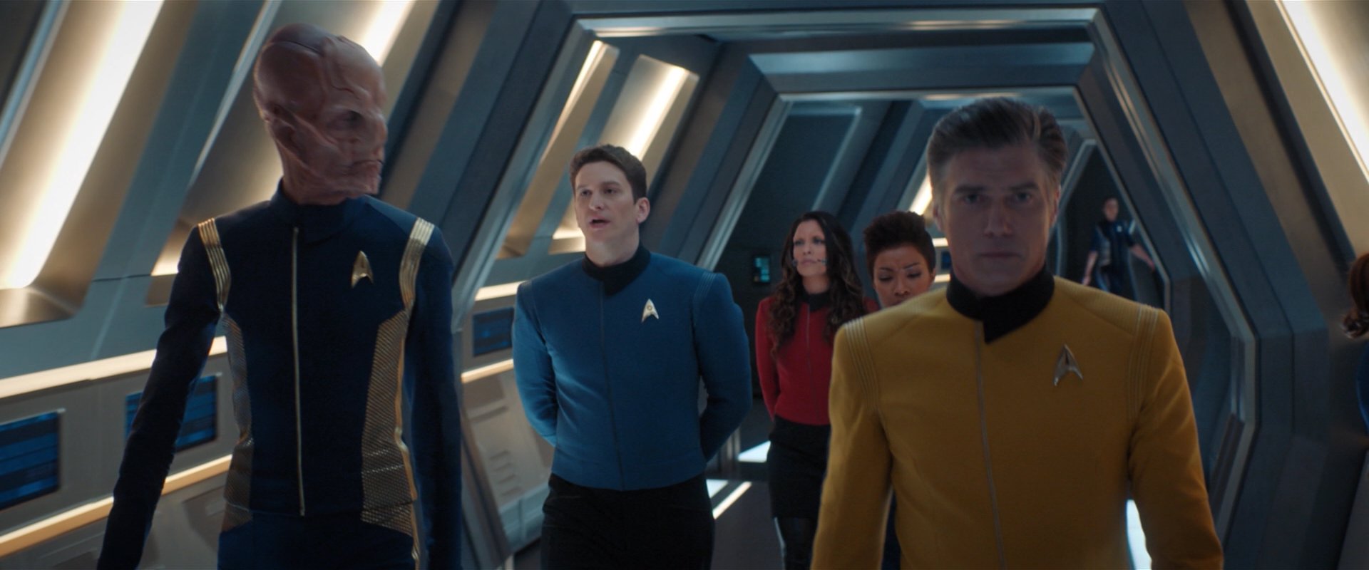 extant_StarTrekDiscovery_2x01-Brother_01504.jpg