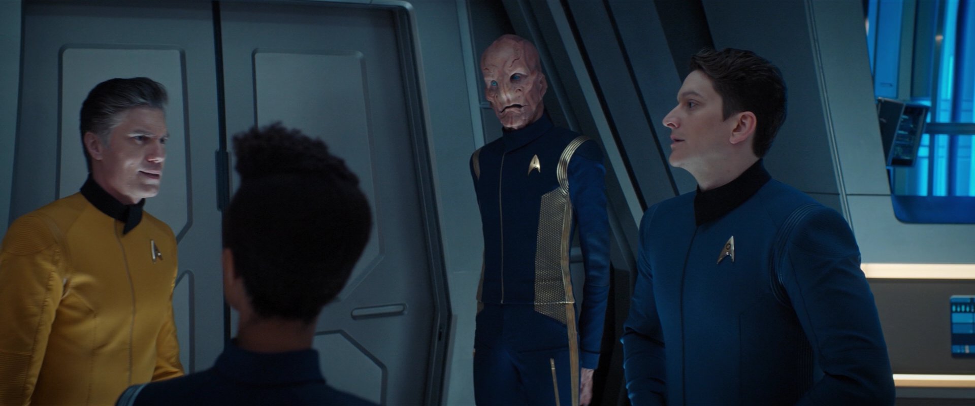 extant_StarTrekDiscovery_2x01-Brother_01522.jpg