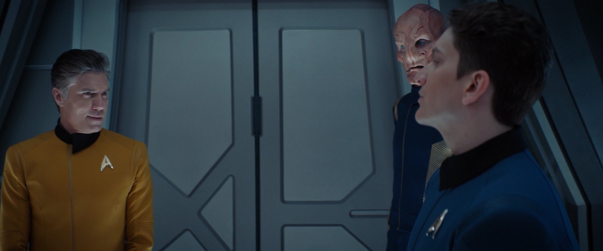 extant_StarTrekDiscovery_2x01-Brother_01528.jpg
