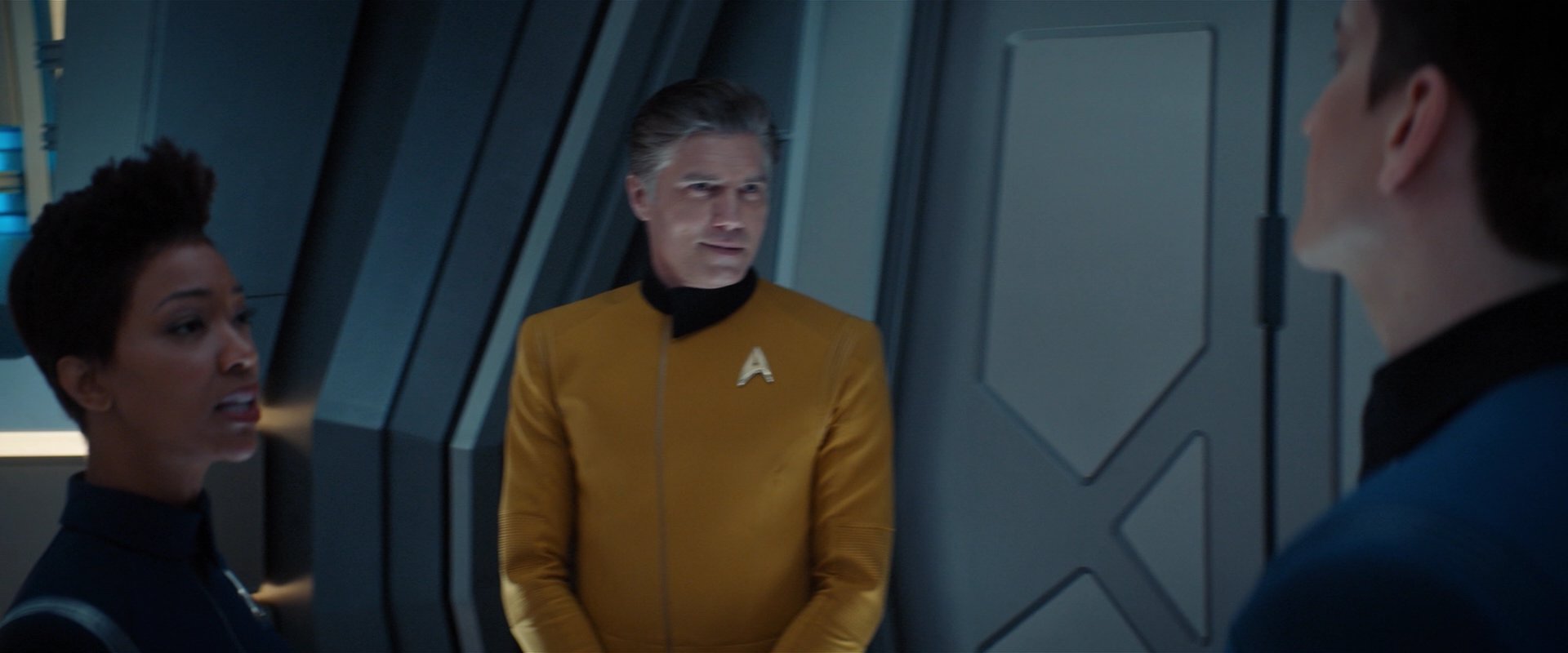 extant_StarTrekDiscovery_2x01-Brother_01532.jpg