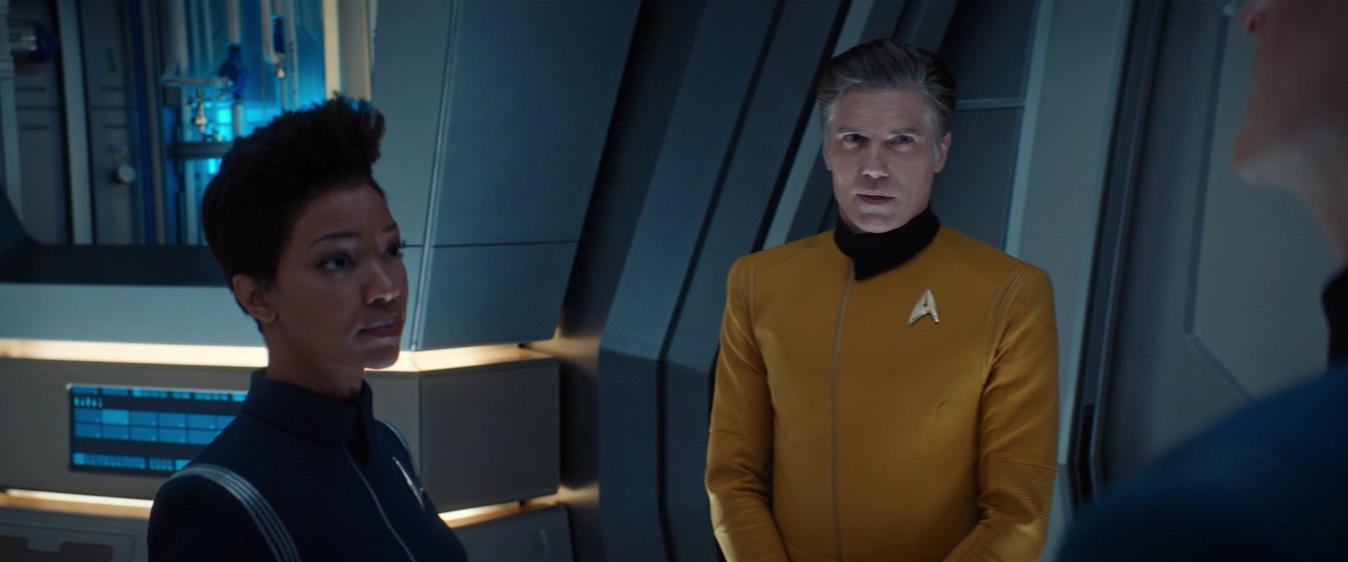 extant_StarTrekDiscovery_2x01-Brother_01535.jpg