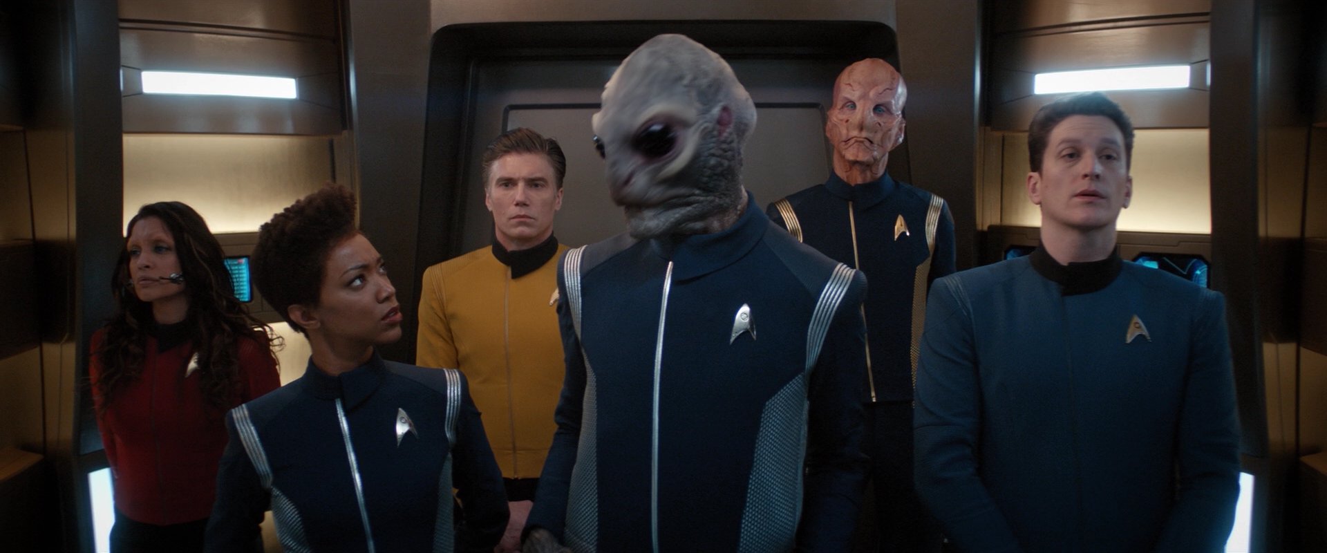 extant_StarTrekDiscovery_2x01-Brother_01607.jpg