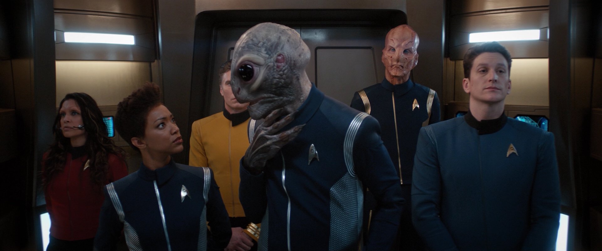 extant_StarTrekDiscovery_2x01-Brother_01609.jpg