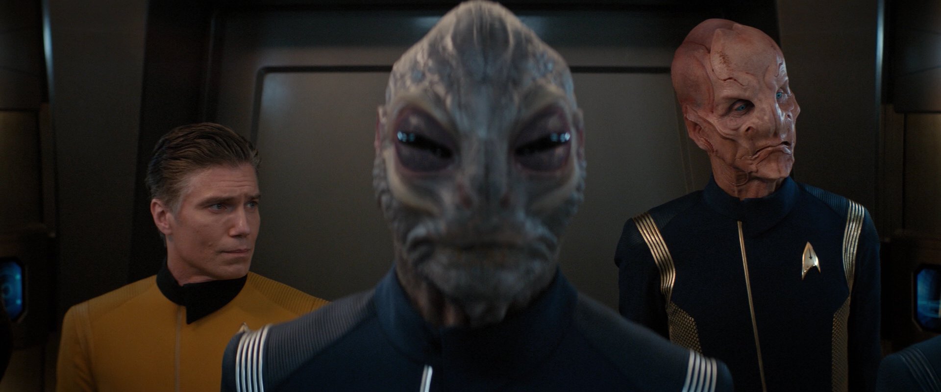 extant_StarTrekDiscovery_2x01-Brother_01648.jpg