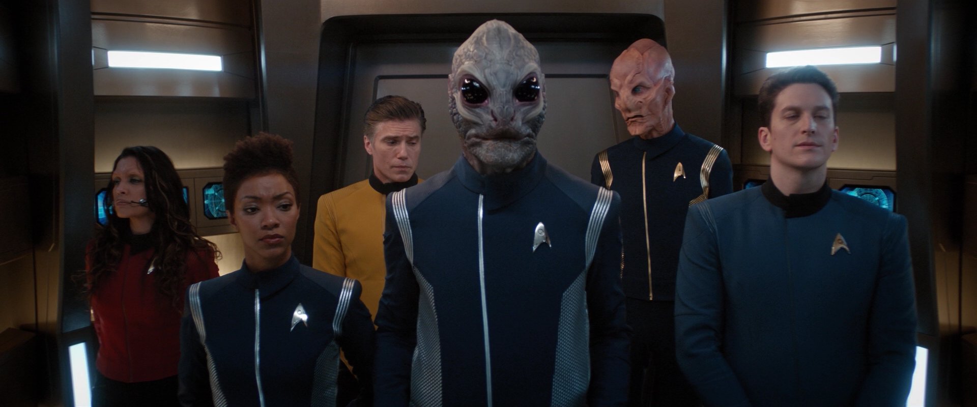 extant_StarTrekDiscovery_2x01-Brother_01678.jpg