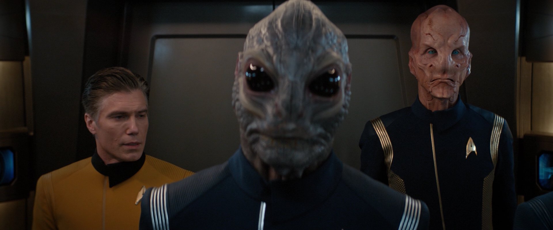 extant_StarTrekDiscovery_2x01-Brother_01699.jpg