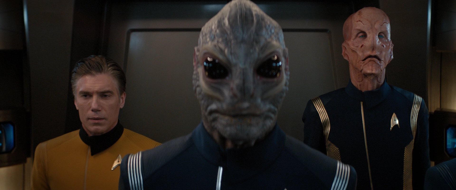 extant_StarTrekDiscovery_2x01-Brother_01701.jpg