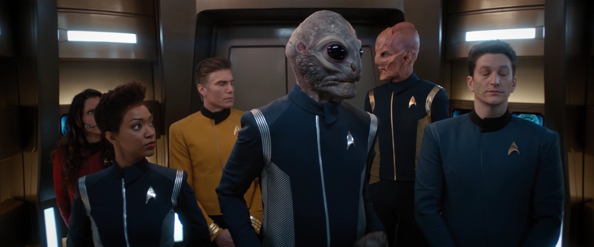 extant_StarTrekDiscovery_2x01-Brother_01704.jpg
