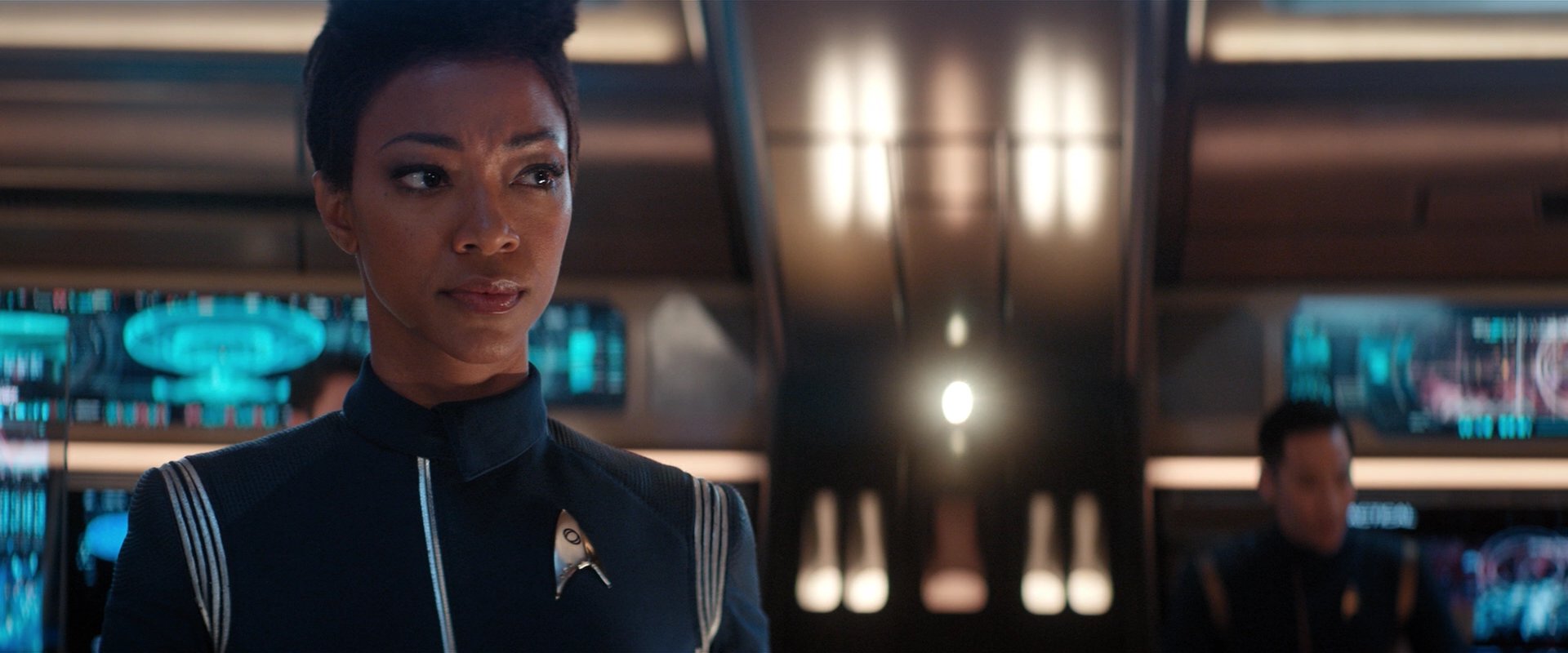 extant_StarTrekDiscovery_2x01-Brother_01879.jpg