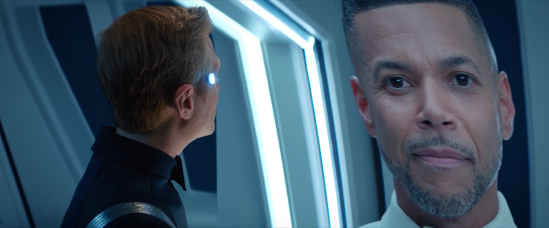 extant_StarTrekDiscovery_2x01-Brother_02155.jpg