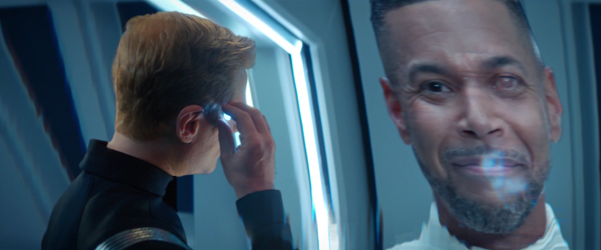 extant_StarTrekDiscovery_2x01-Brother_02174.jpg