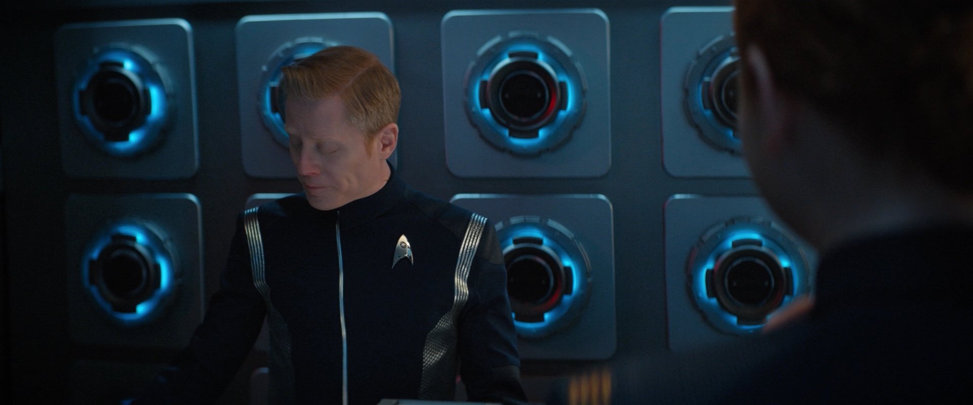 extant_StarTrekDiscovery_2x01-Brother_02178.jpg