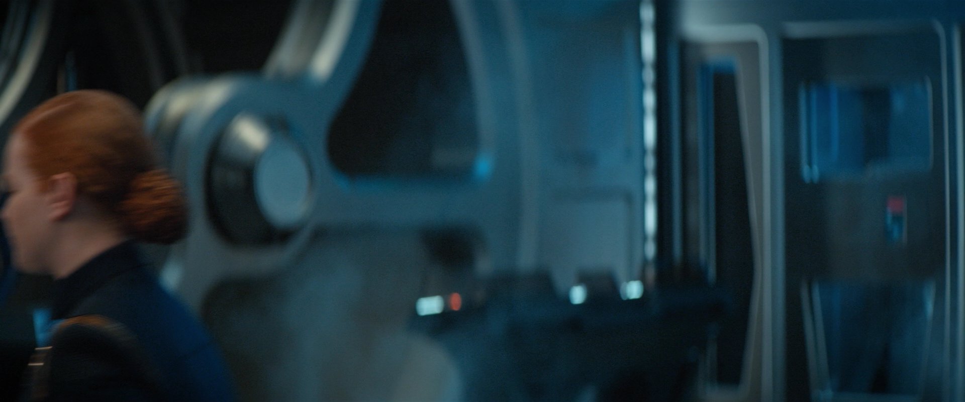 extant_StarTrekDiscovery_2x01-Brother_02237.jpg