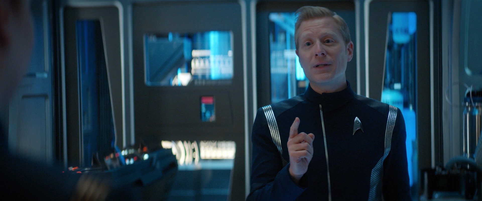 extant_StarTrekDiscovery_2x01-Brother_02369.jpg