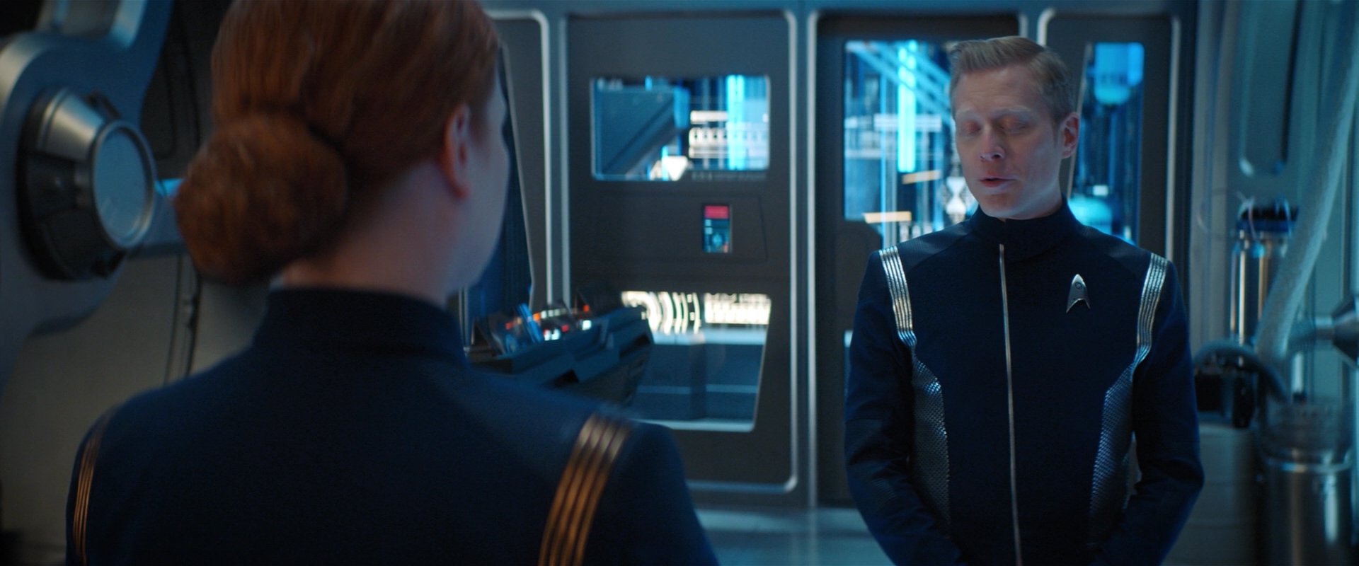 extant_StarTrekDiscovery_2x01-Brother_02433.jpg