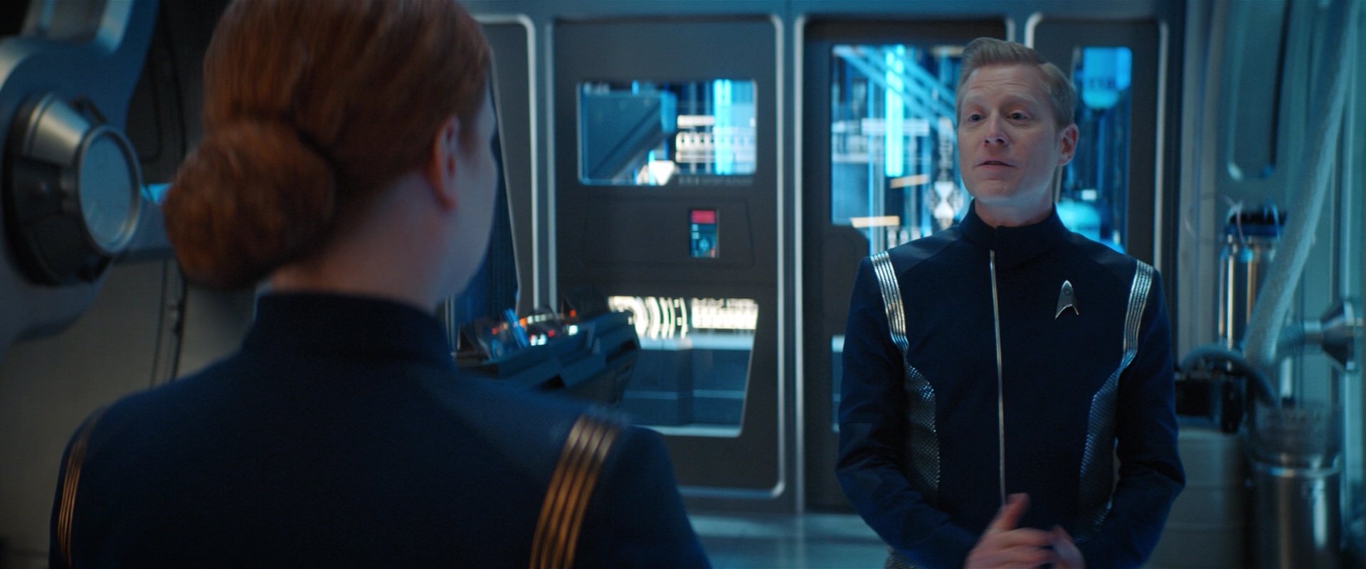 extant_StarTrekDiscovery_2x01-Brother_02437.jpg