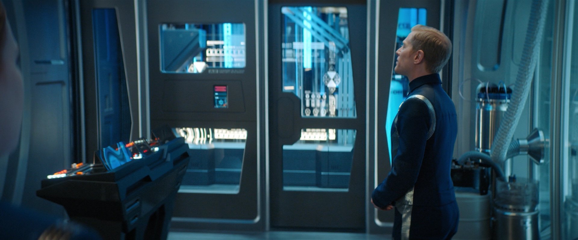 extant_StarTrekDiscovery_2x01-Brother_02452.jpg