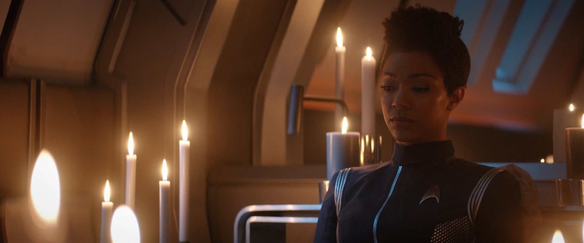 extant_StarTrekDiscovery_2x01-Brother_02620.jpg