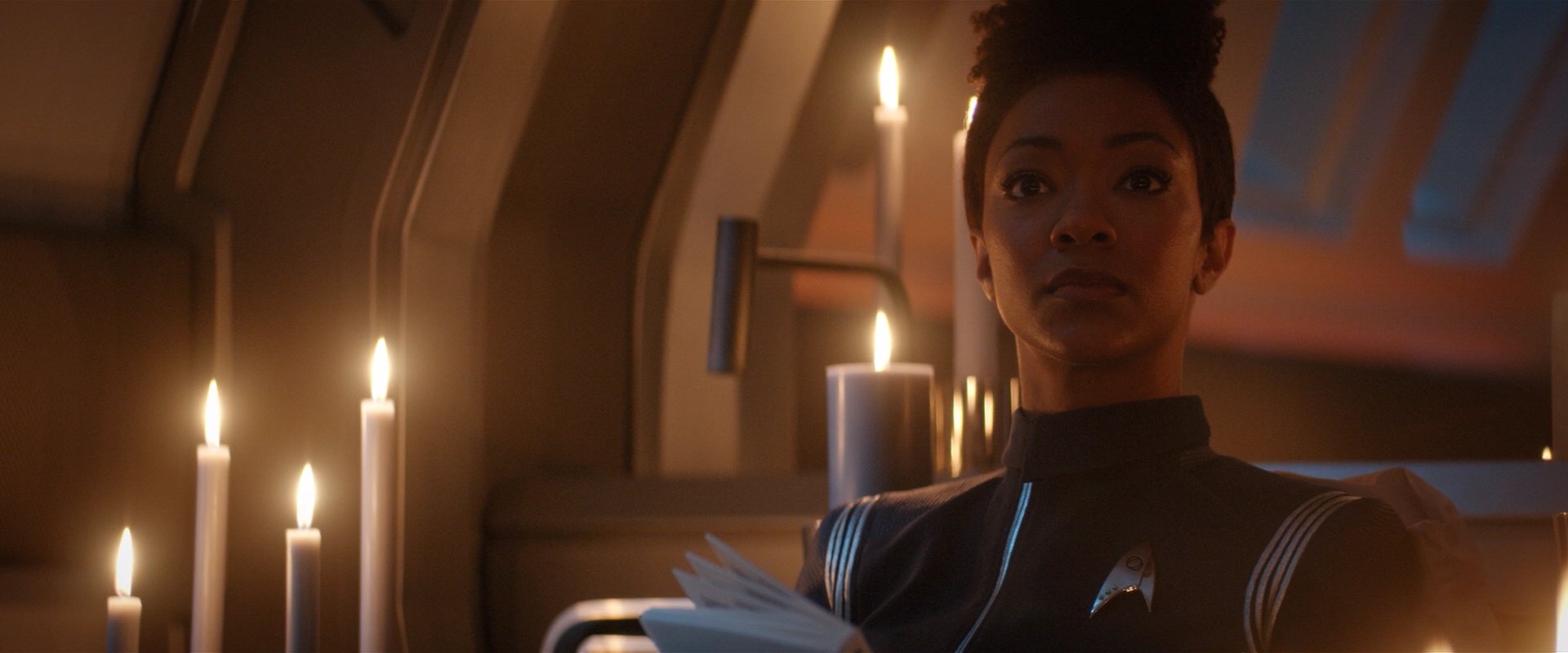 extant_StarTrekDiscovery_2x01-Brother_02646.jpg