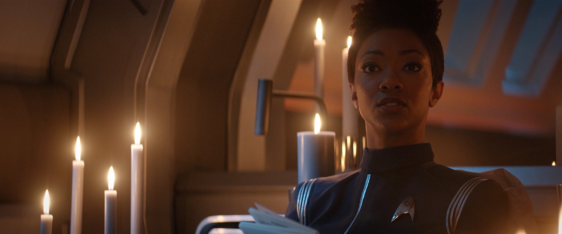 extant_StarTrekDiscovery_2x01-Brother_02647.jpg