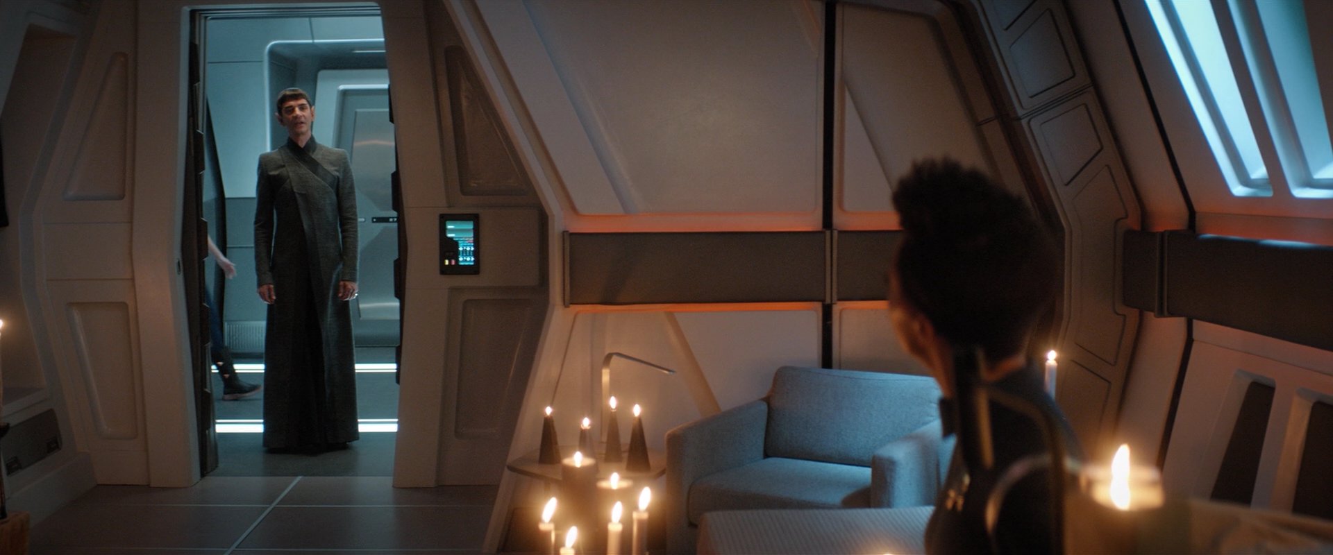 extant_StarTrekDiscovery_2x01-Brother_02653.jpg