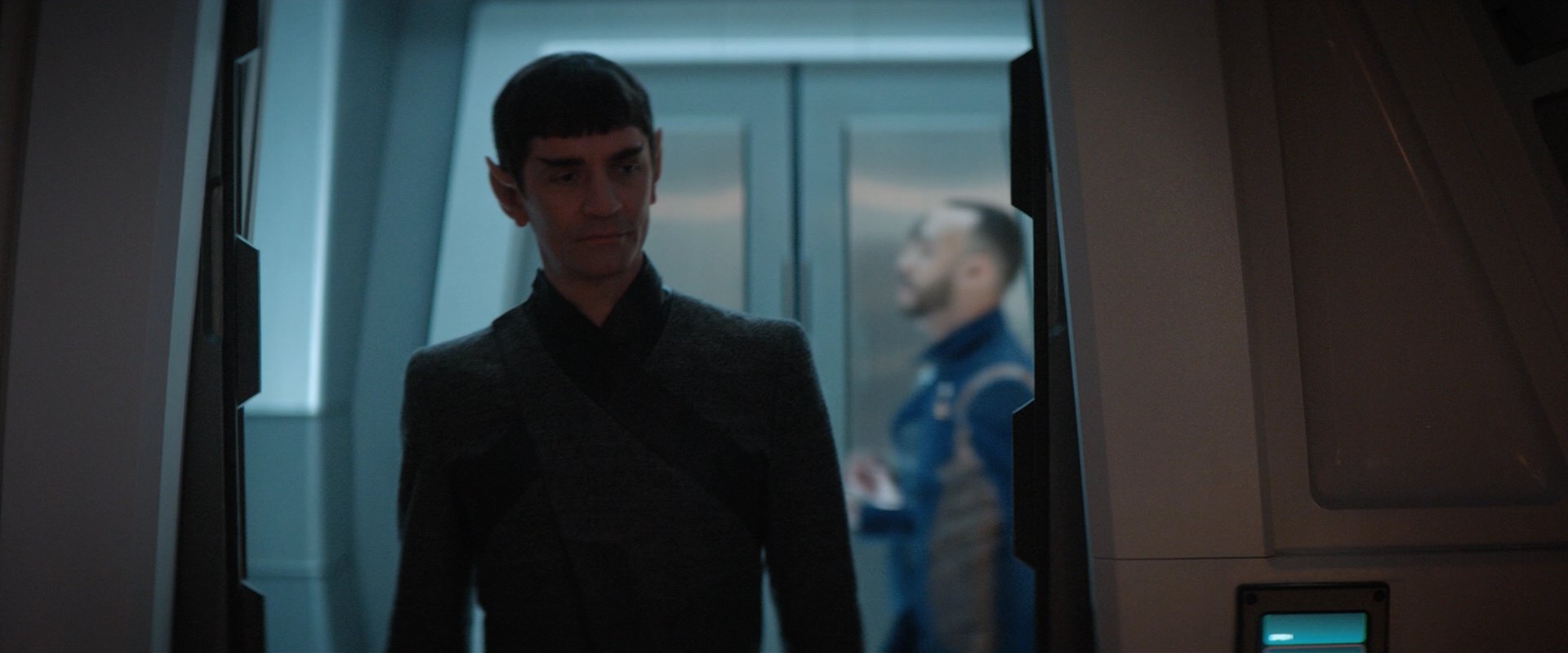 extant_StarTrekDiscovery_2x01-Brother_02661.jpg