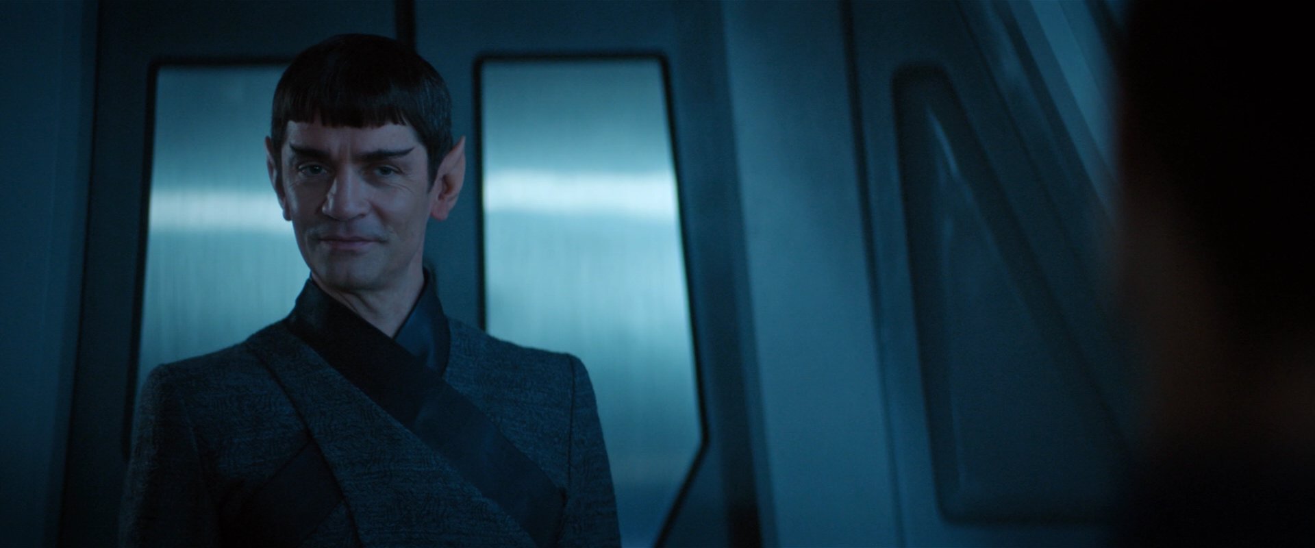 extant_StarTrekDiscovery_2x01-Brother_02708.jpg