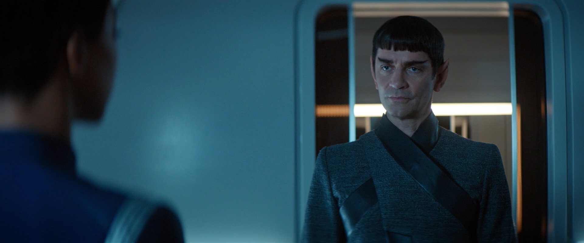 extant_StarTrekDiscovery_2x01-Brother_02756.jpg