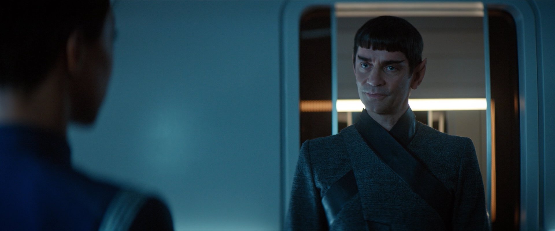 extant_StarTrekDiscovery_2x01-Brother_02762.jpg