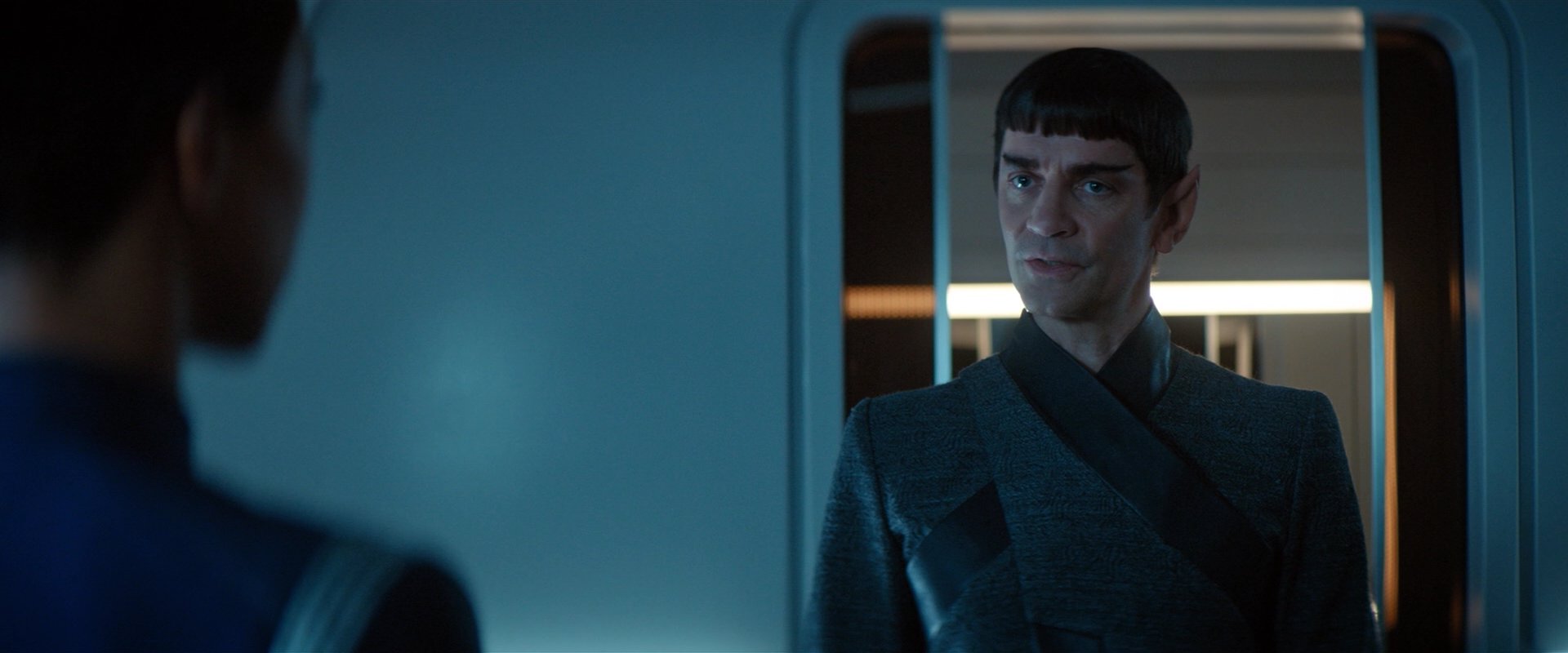 extant_StarTrekDiscovery_2x01-Brother_02766.jpg