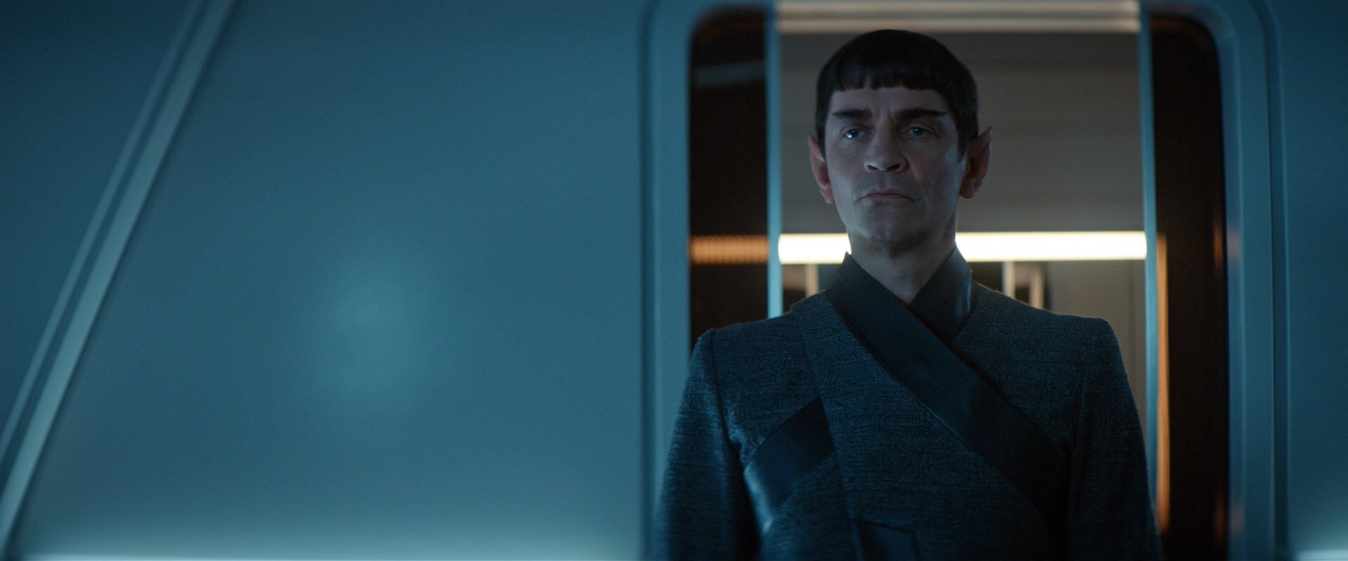 extant_StarTrekDiscovery_2x01-Brother_02826.jpg