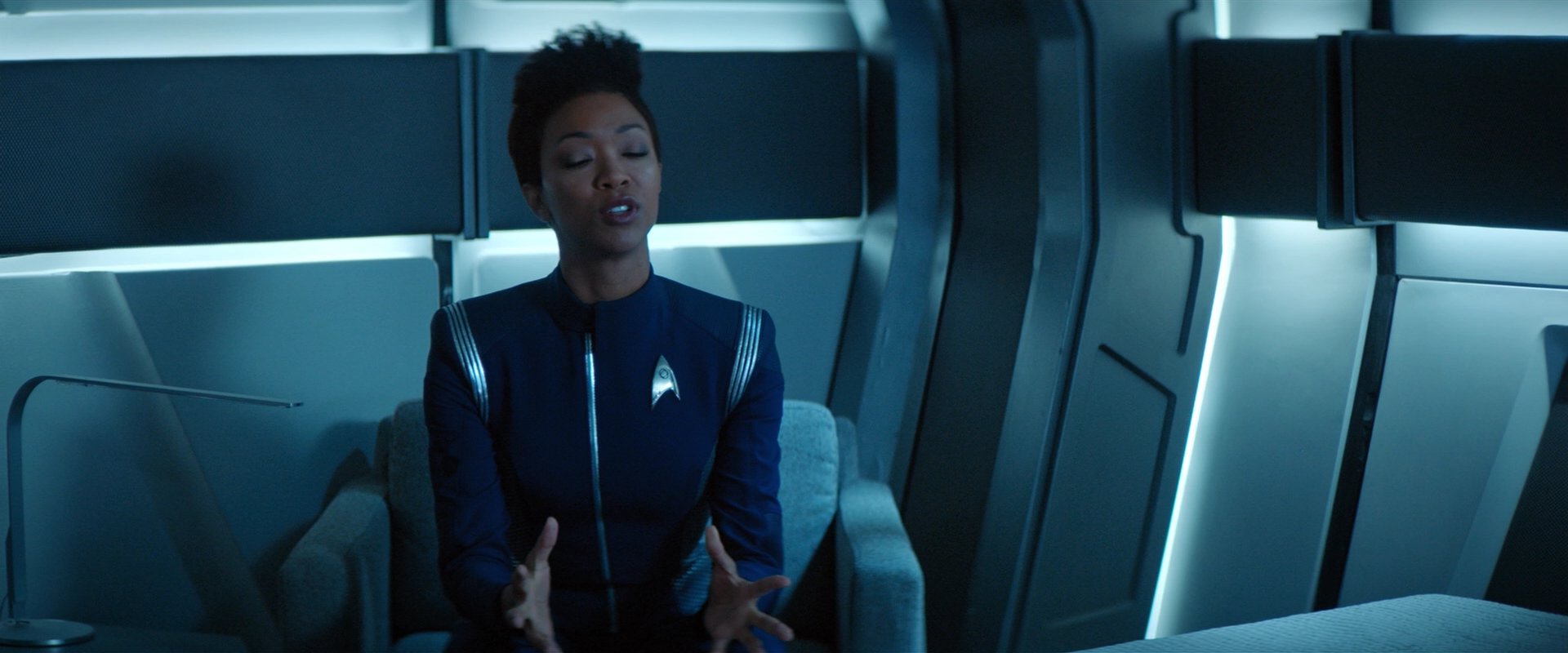extant_StarTrekDiscovery_2x01-Brother_02852.jpg