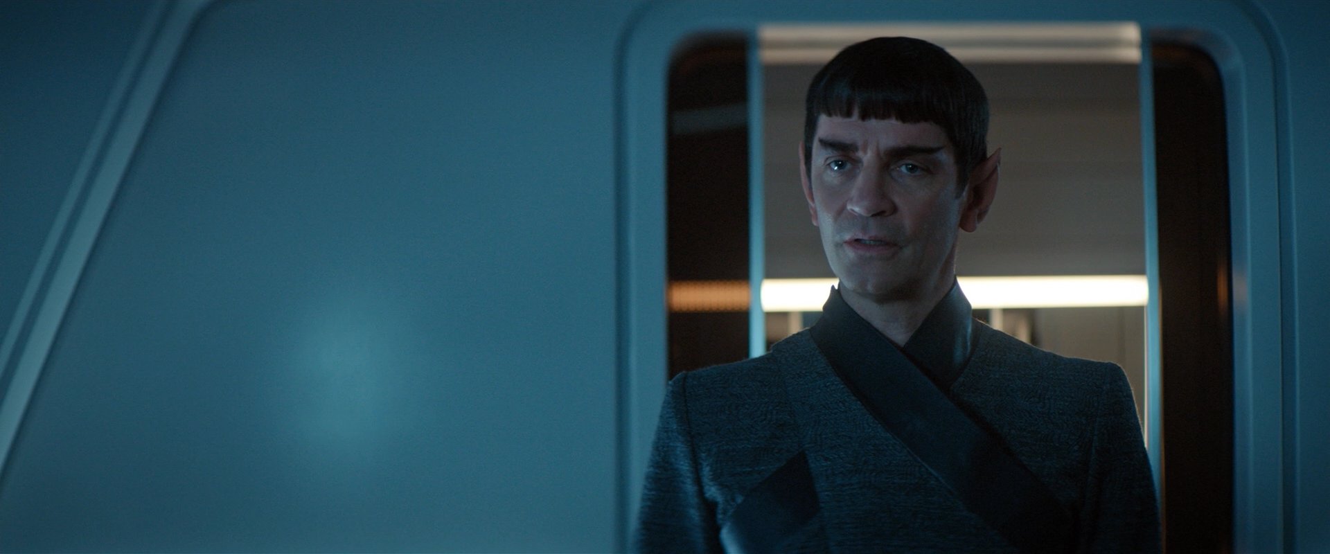 extant_StarTrekDiscovery_2x01-Brother_02884.jpg