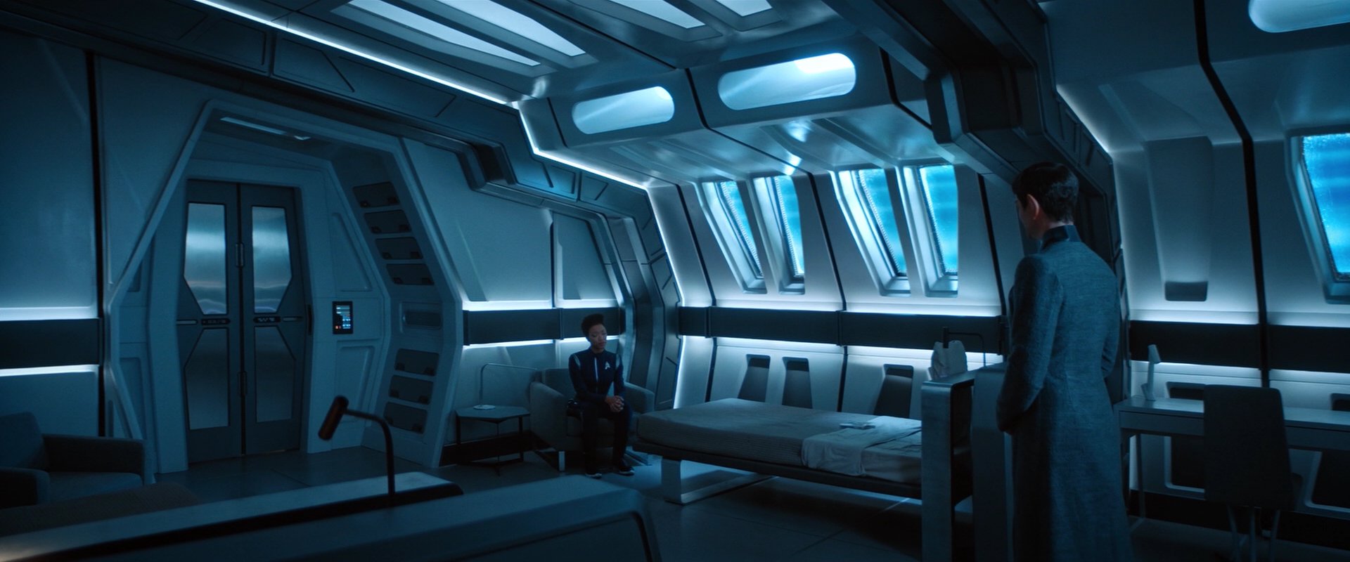 extant_StarTrekDiscovery_2x01-Brother_02919.jpg