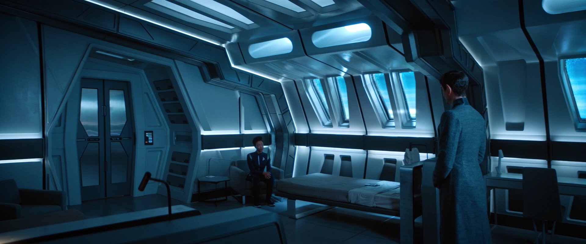 extant_StarTrekDiscovery_2x01-Brother_02922.jpg