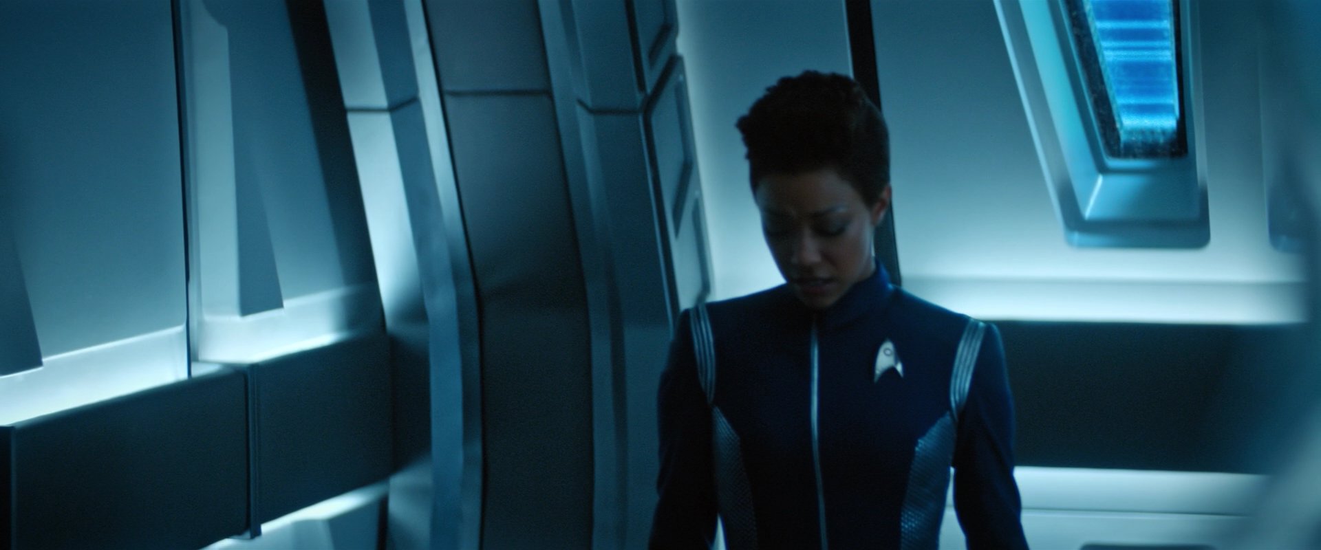 extant_StarTrekDiscovery_2x01-Brother_03017.jpg
