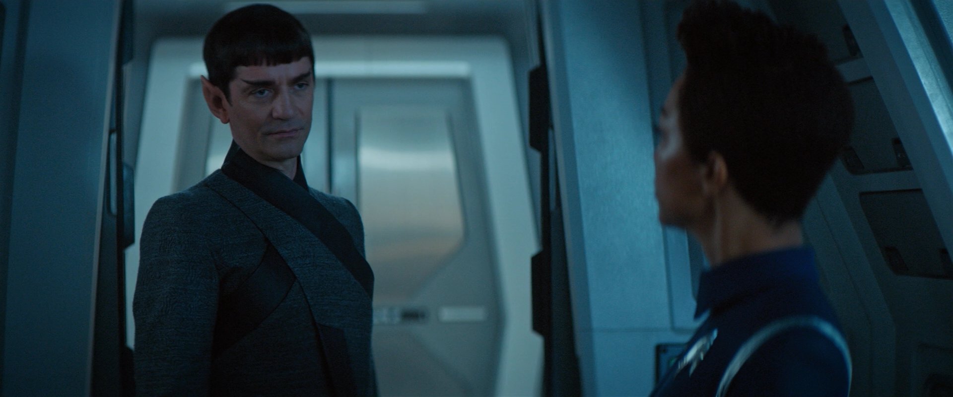 extant_StarTrekDiscovery_2x01-Brother_03075.jpg