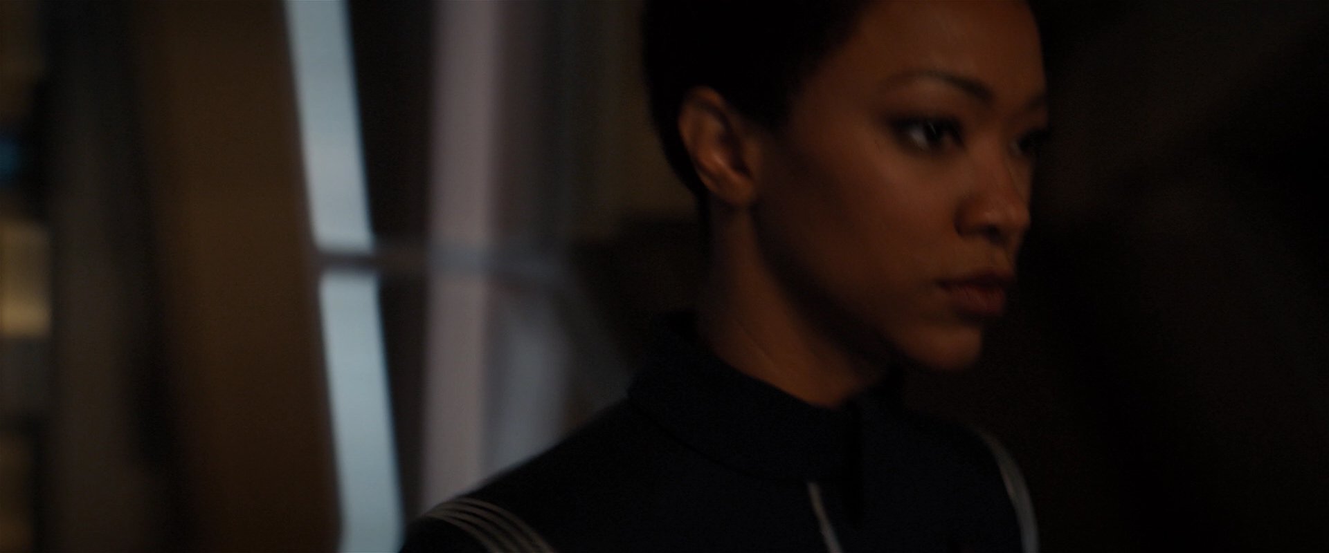extant_StarTrekDiscovery_2x01-Brother_03091.jpg